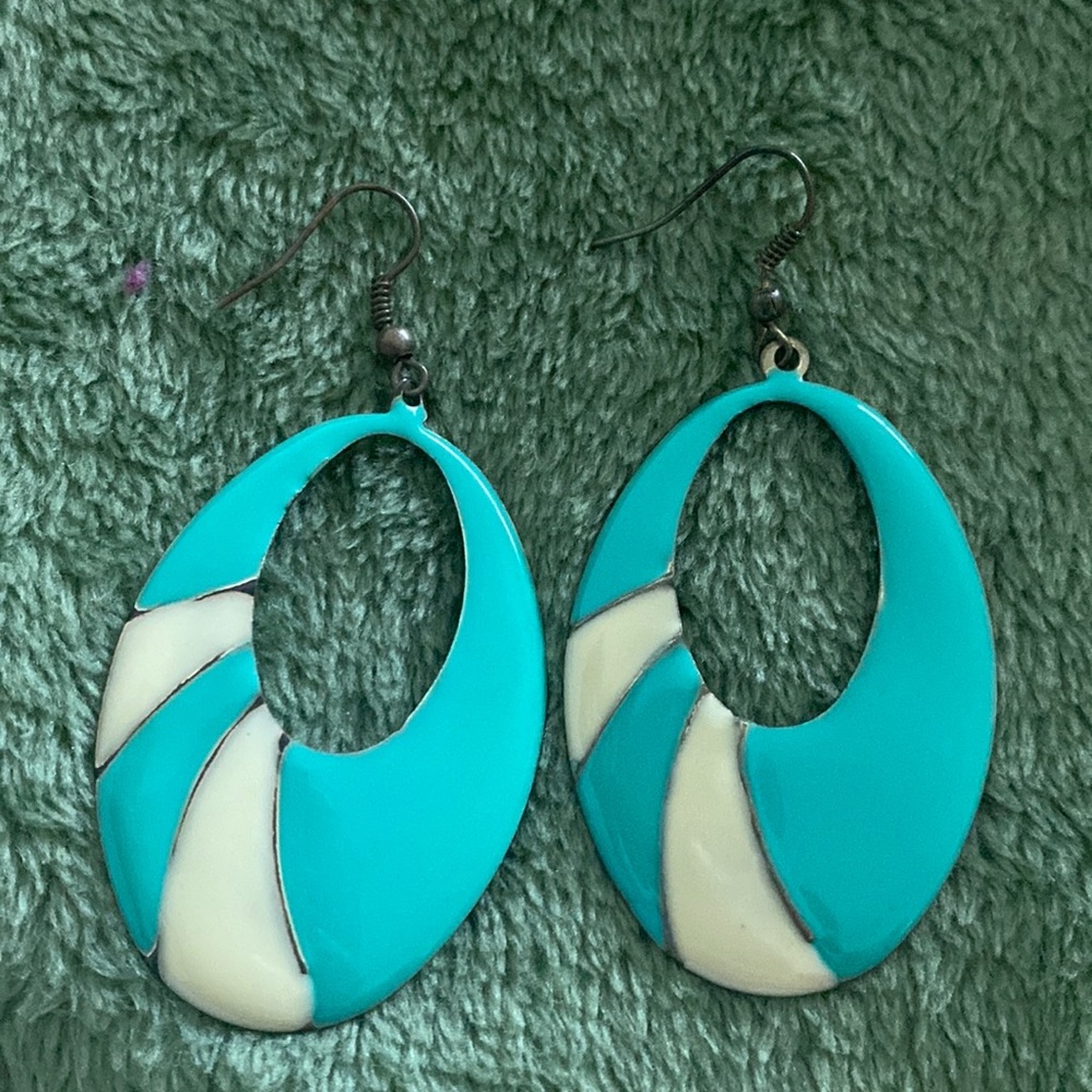 Dangling Hoops/earrings